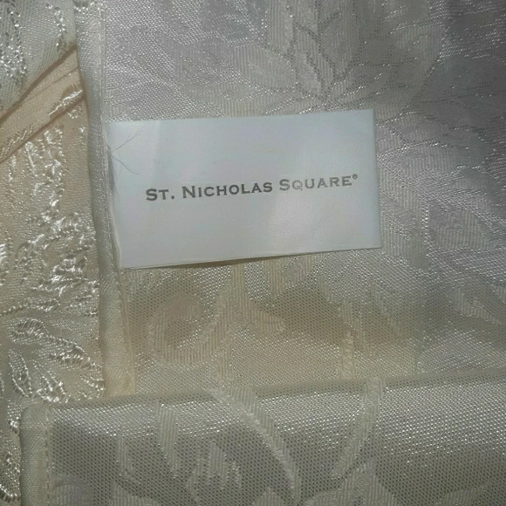 St. Nicholas Square nwot set